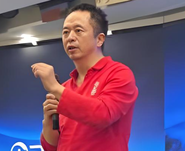 周鸿祎称自己对“龙虾”看法非常正向：不认为它是病毒