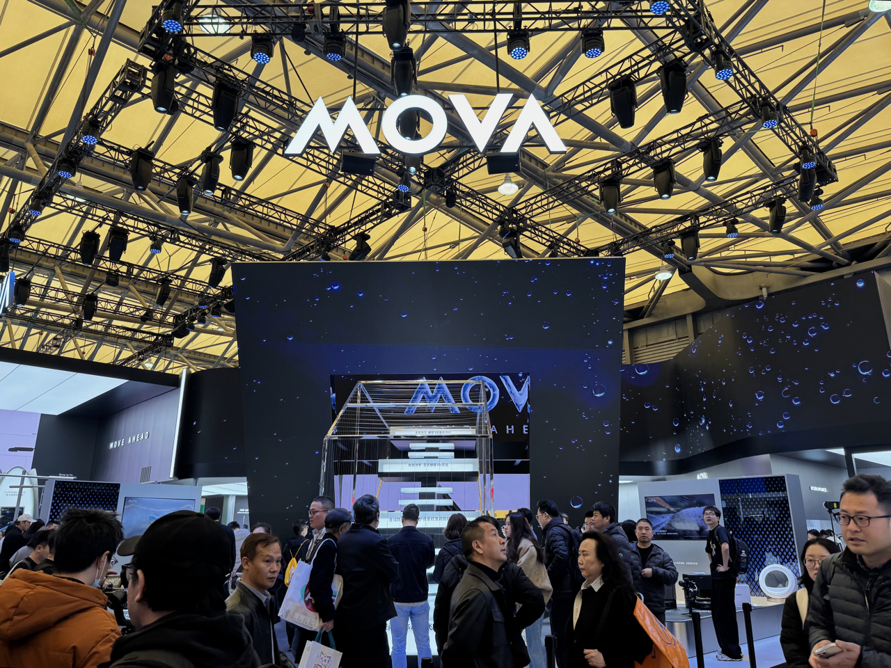 AWE探展MOVA：31款创新产品集中亮相 重新定义智慧生活新体验