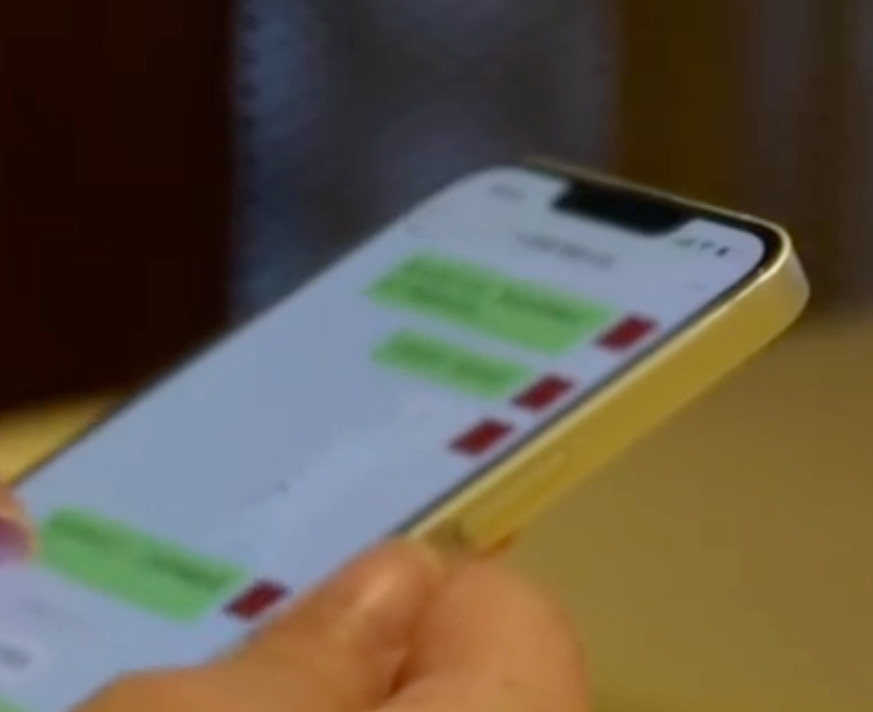 315晚会曝光荐股分成骗局：记者亏损8个点后割肉离场