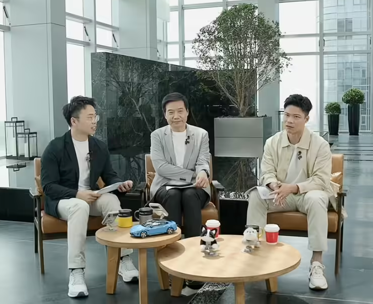 雷军公布新一代小米SU7最新数据：锁单量已突破3万辆