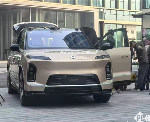 蔚来ES9实车谍照曝光，车身尺寸超越劳斯莱斯库里南