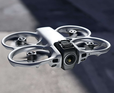 大疆发布8K全景旗舰无人机DJI Avata 360 售2788元起