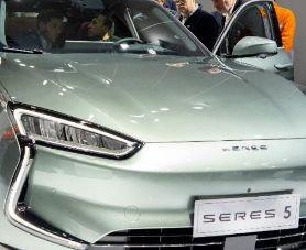 赛力斯发布2025年财报：净利润59.56亿元，增长停滞