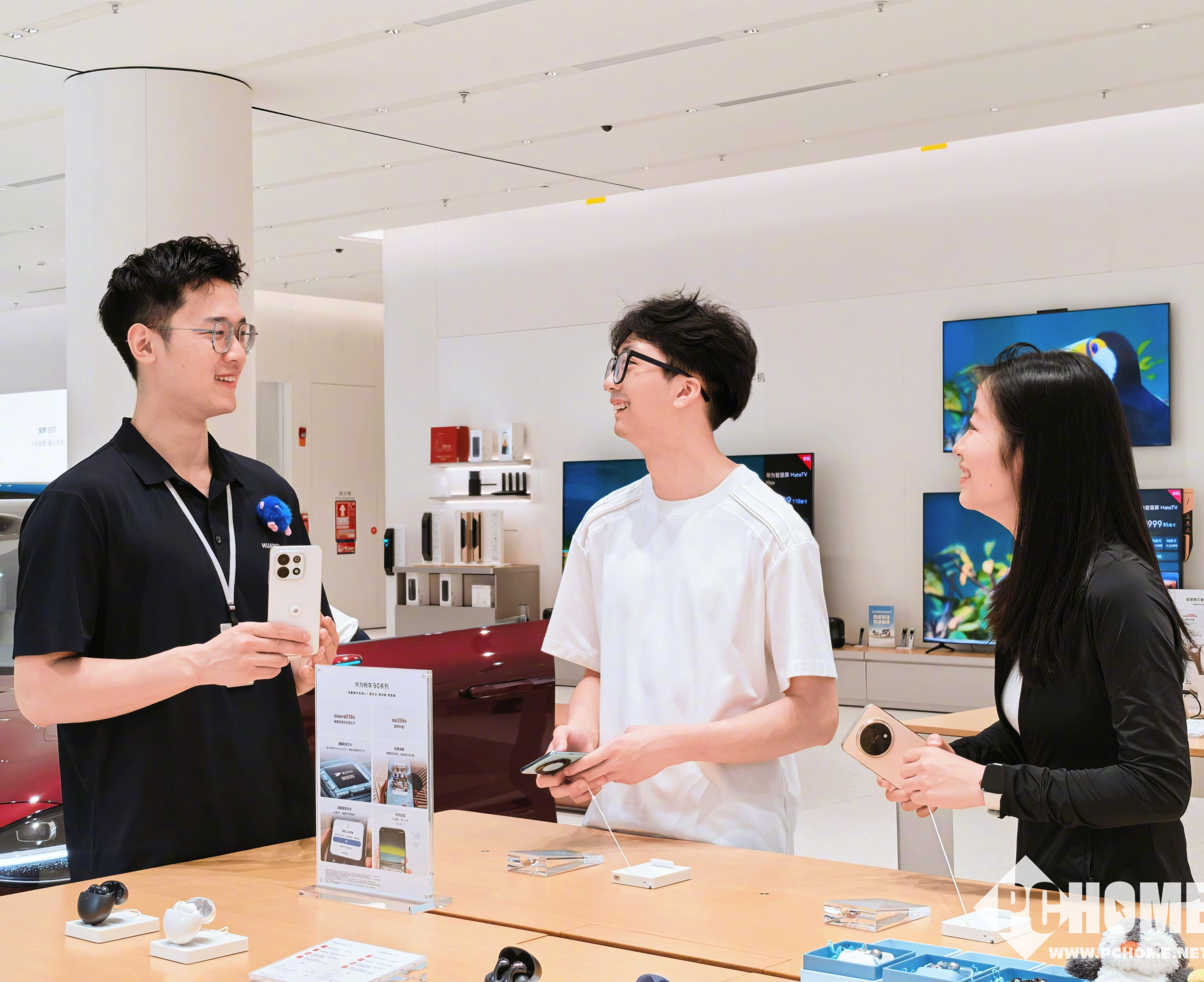 华为畅享90系列首销火爆部分版本缺货，登顶千元机销量冠军