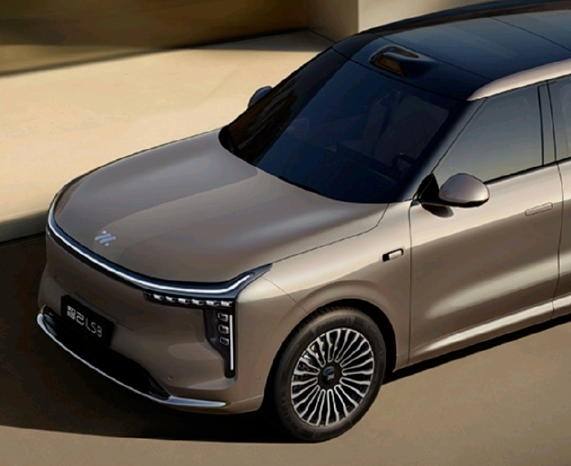 智己汽车官宣刘翔成为品牌代言人：智己LS8将于4月16日上市