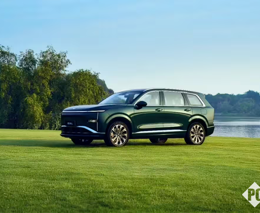 五菱星光L亮相：定位大六座SUV，插混纯电续航260km