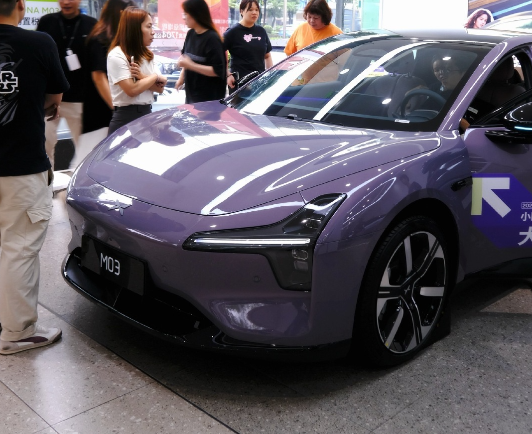 小鹏MONA M03汽车累计交付突破25万台，起售价11.98万元