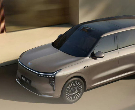 智己LS8上市：起售价25.98万元，纯电续航430km，支持800V快充