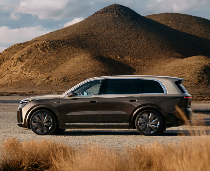 理想L9 Livis定档北京车展：55.98万旗舰SUV，纯电续航420公里