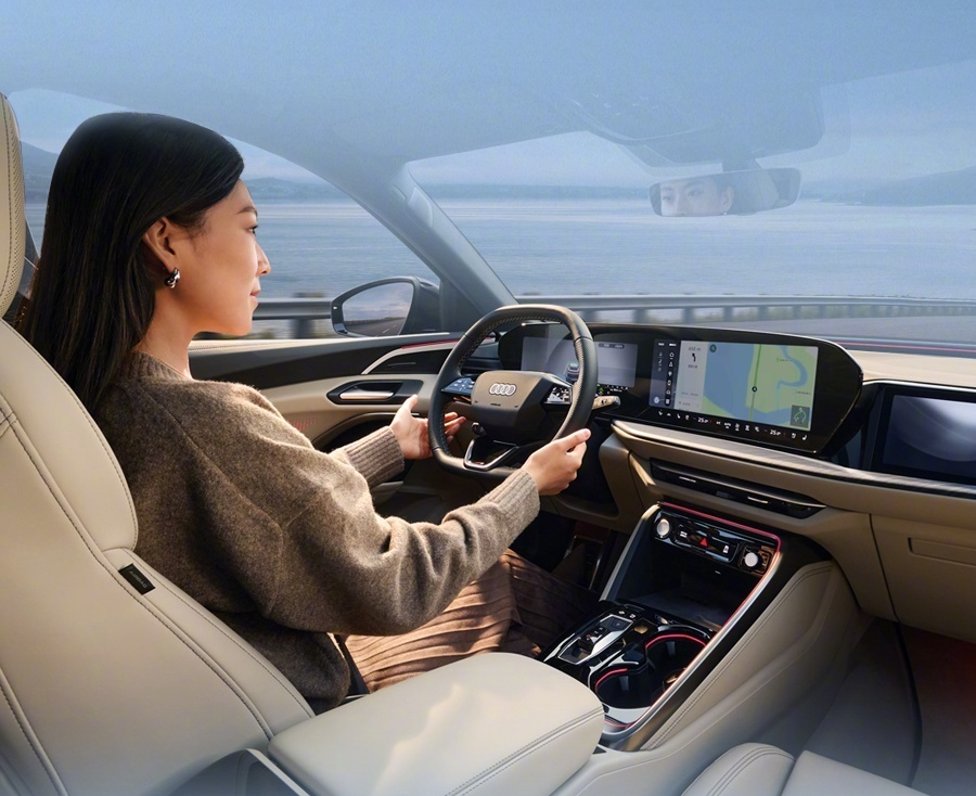 全新奥迪Q5L智混甄选型上市：售价33.28万元起，可选装华为乾崑智驾