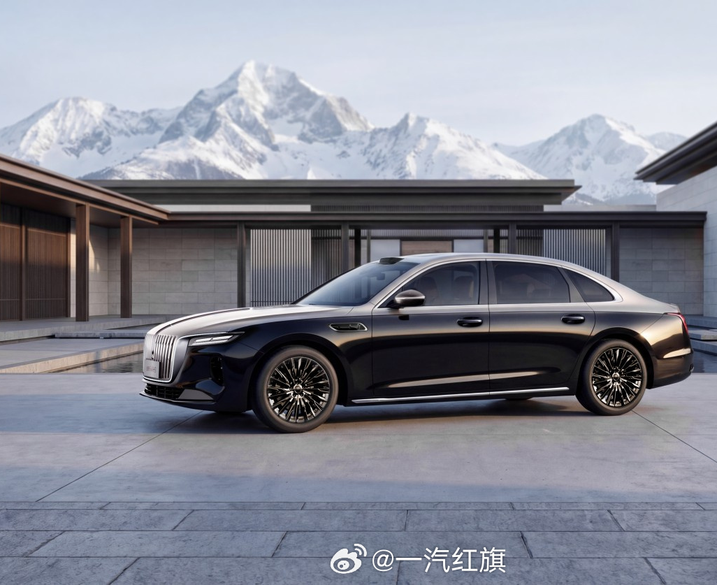 一汽红旗H9官图发布：搭载华为乾崑ADS 5，外观融入中式宫殿元素