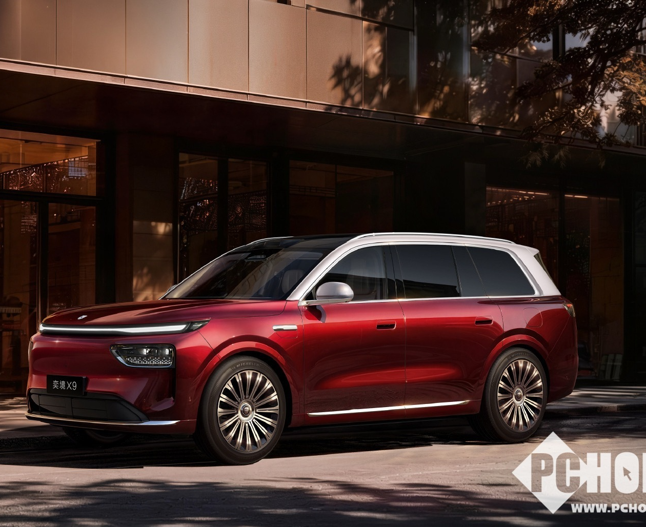 奕境X9外观公布：车长超5.3米，定位大六座SUV