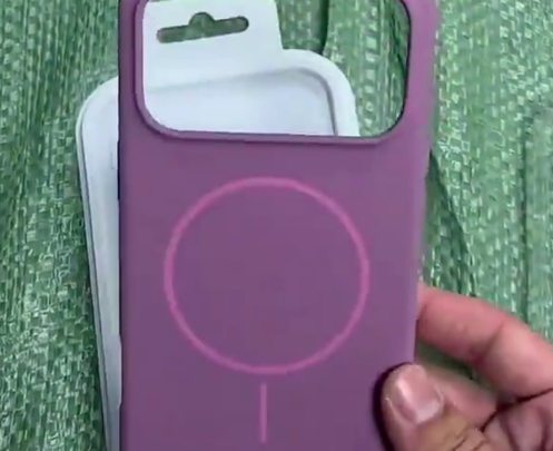 苹果iPhone 18 Pro手机壳再次曝光，镜头模组或进一步增大
