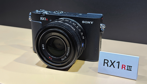 十年磨一代 索尼全画幅黑卡旗舰RX1R III能否再续传奇？