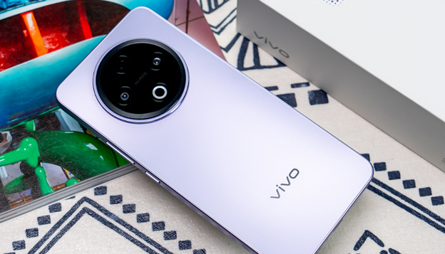 vivo Y500图赏：国民续航神机 旗舰颜值耐看耐用